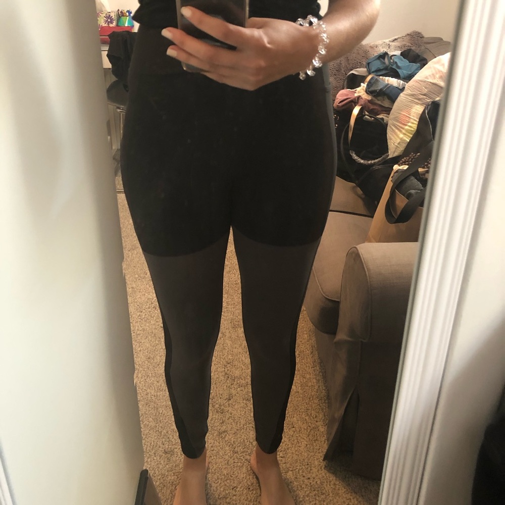 Gymshark Nikki Blackketter Line Leggings